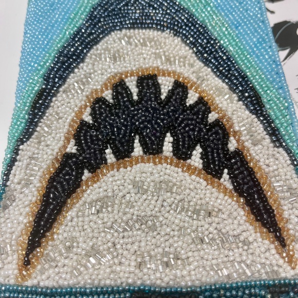 SOLD OUT - Beaded Shark Design Crossbody Club Bag - Picture 4 of 15